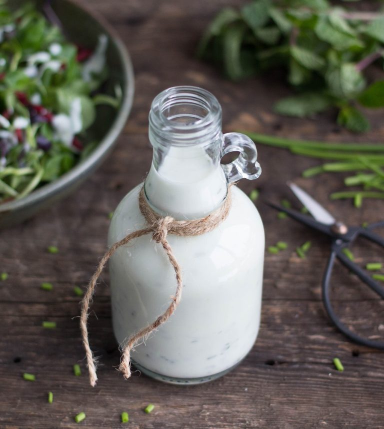 Vinaigrette au kéfié et aux herbes fraîches