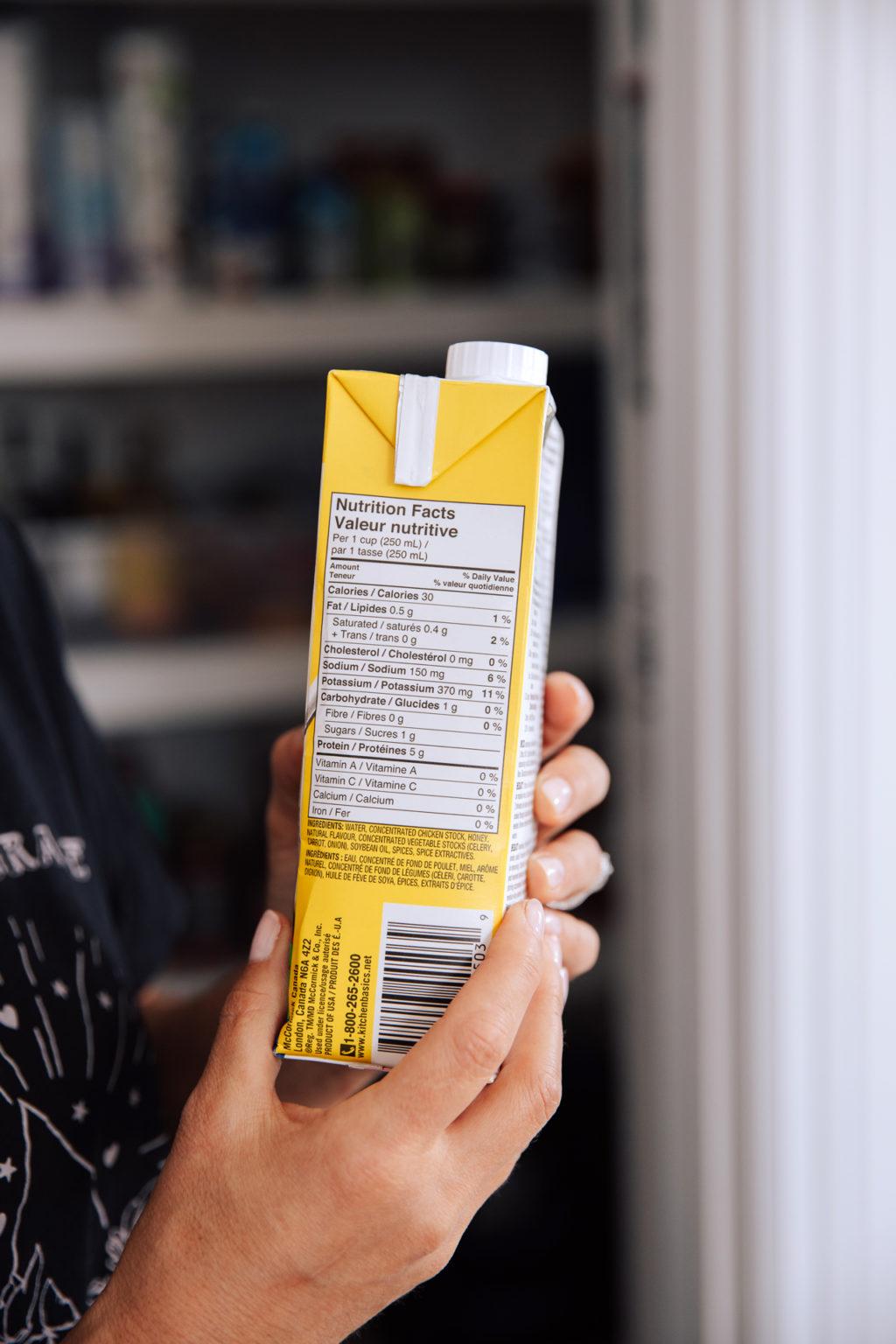 DÉCODER LE TABLEAU DE LA VALEUR NUTRITIVE Julie DesGroseilliers